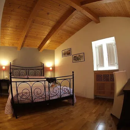 Le Malve Cave Retreat