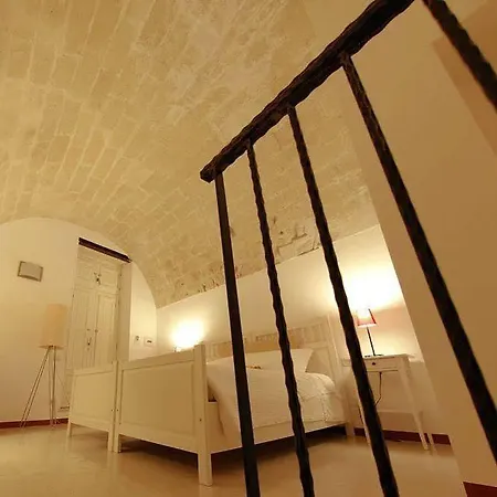 Le Malve Cave Retreat Matera