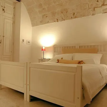 Le Malve Cave Retreat